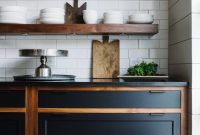 Adorable rustic farmhouse kitchen design ideas 29