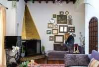 Cozy bohemian living room design ideas 12