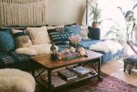 Cozy bohemian living room design ideas 16