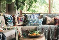 Cozy bohemian living room design ideas 21