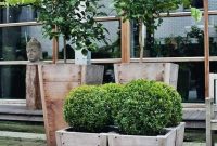 Cozy decorative garden planters design ideas 10