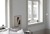 Cozy minimalist bedroom design trends ideas 08