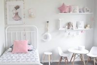 Cozy minimalist bedroom design trends ideas 11