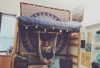 Efficient dorm room organization decor ideas 32