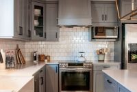 Elegant and modern kitchen cabinet design ideas 14