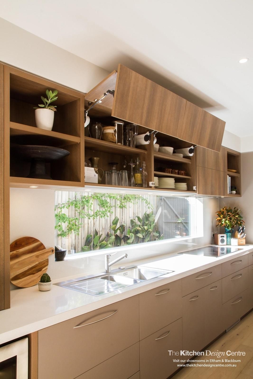 Elegant and modern kitchen cabinet design ideas 37