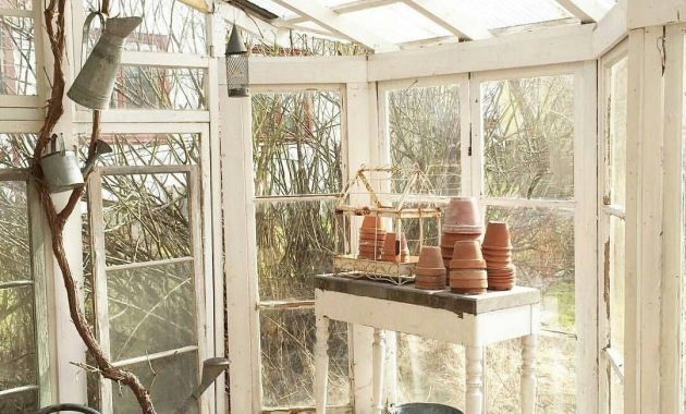 40 Elegant Farmhouse Garden Décor Ideas | ZYHOMY