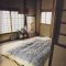 Modern but simple japanese styled bedroom design ideas 04