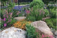 Rsimple rock garden decor ideas for front and back yard 09