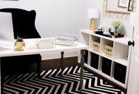 Relaxing black and white apartment décor ideas 03