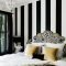 Relaxing black and white apartment décor ideas 26