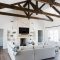 Totally inspiring modern farmhouse living room design ideas 28