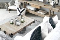 Comfy rustic living room decor ideas 18