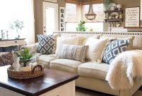 Comfy rustic living room decor ideas 26
