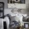 Comfy rustic living room decor ideas 32