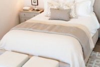 Cozy small apartment bedroom remodel ideas 09