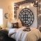 Easy minimalist and cozy bedroom decor ideas 08