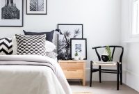 Easy minimalist and cozy bedroom decor ideas 17