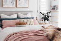 Easy minimalist and cozy bedroom decor ideas 21