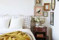 Easy minimalist and cozy bedroom decor ideas 30