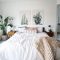 Easy minimalist and cozy bedroom decor ideas 40