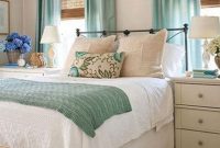 Lovely small master bedroom remodel ideas 32