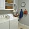 Amazing diy laundry room makeover with farmhouse style ideas 36