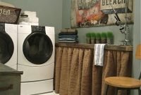 Amazing diy laundry room makeover with farmhouse style ideas 46