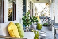 Best ways to create a relaxing porch ideas for big family 18