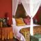 Comfy boho bedroom decor with attractive color ideas 08