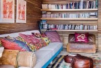 Comfy boho bedroom decor with attractive color ideas 39
