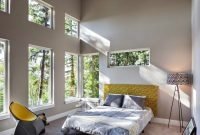 Comfy boho bedroom decor with attractive color ideas 48