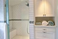 Lovely modern farmhouse design for bathroom remodel ideas 17