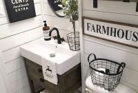 Lovely modern farmhouse design for bathroom remodel ideas 46