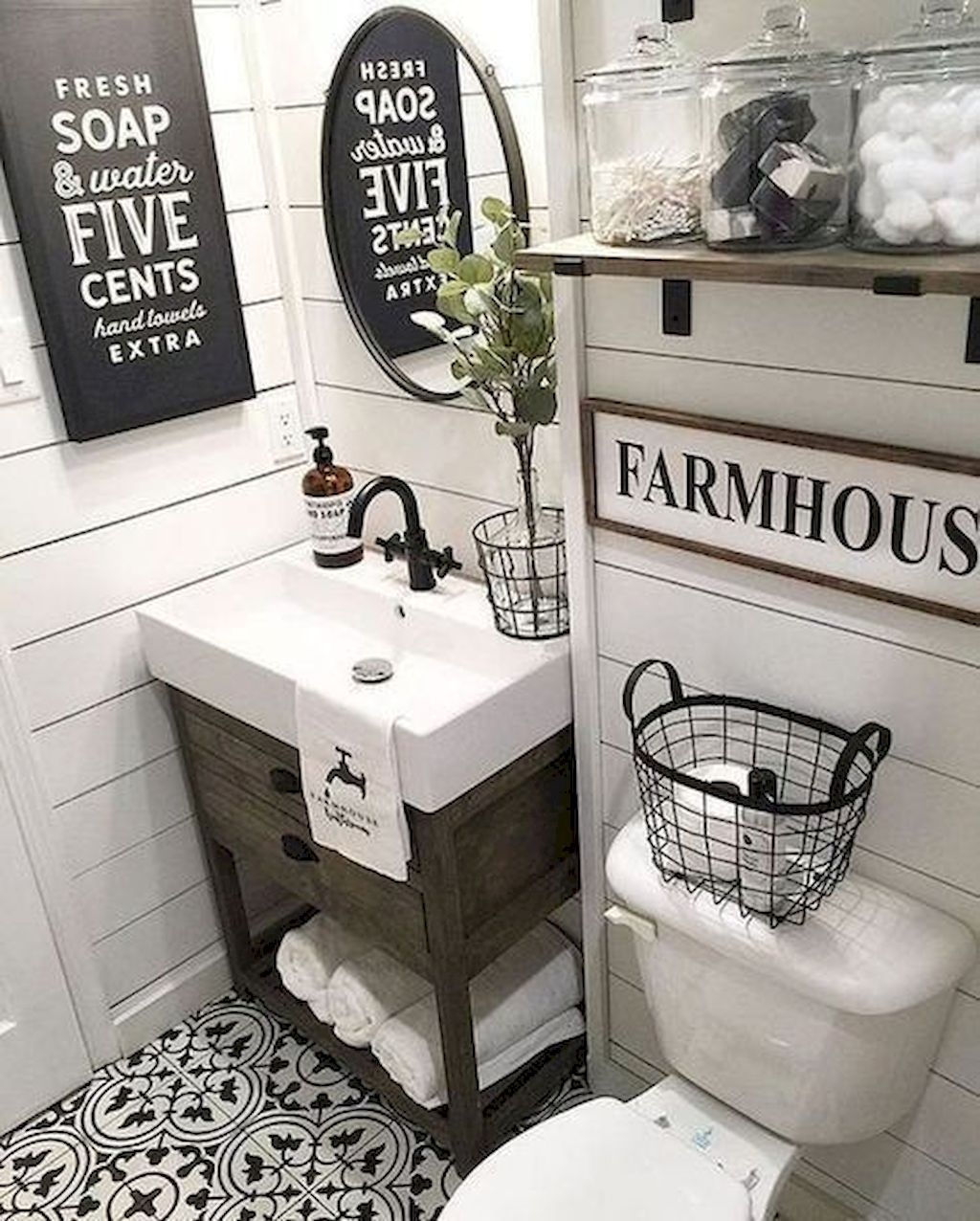 Lovely Modern Farmhouse Design For Bathroom Remodel Ideas 46