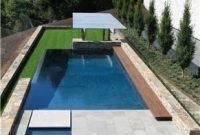 Modern small backyard ideas with swimming pool design 42