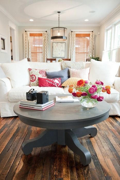 Popular Coffee Table Styling To Living Room Ideas 18