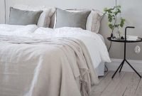Popular scandinavian bedroom design for simple bedroom ideas 46