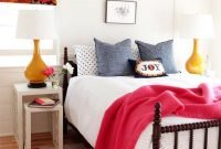 Simple tiny bedrooms design with huge style ideas 03