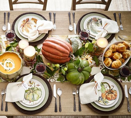 Stylish Thanksgiving Table Ideas 22