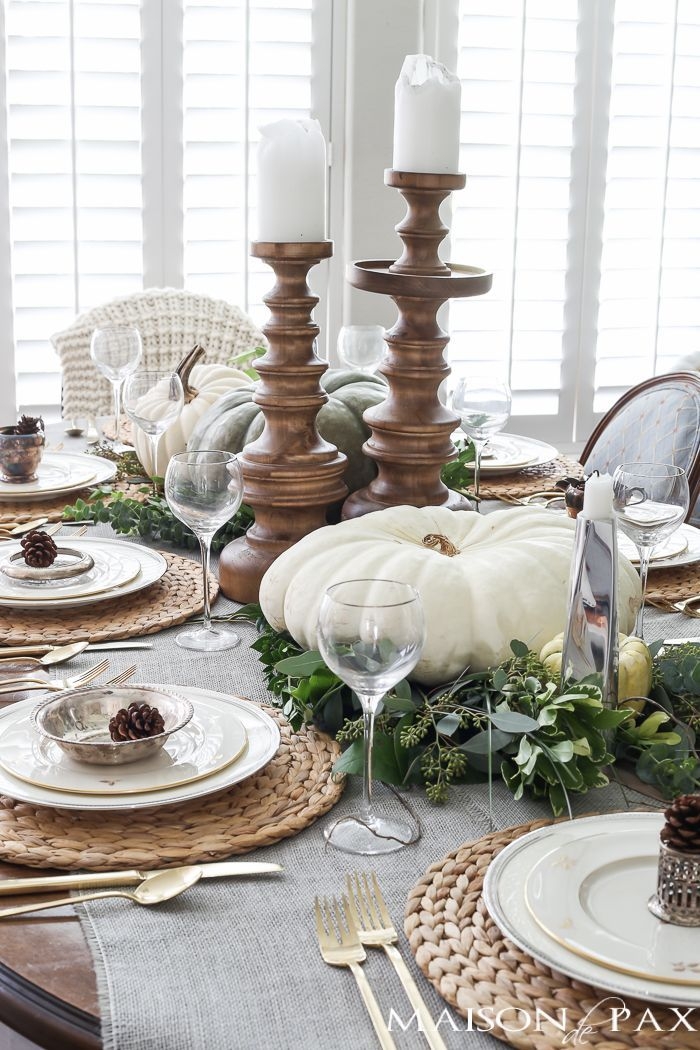 Stylish Thanksgiving Table Ideas 46