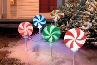 Awesome christmas decor for outdoor ideas 06