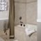Cozy master bathroom bathtub remodel ideas 27