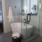 Cozy master bathroom bathtub remodel ideas 32