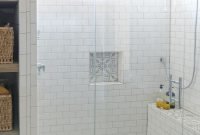 Cozy master bathroom bathtub remodel ideas 42