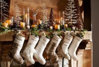 Creative rustic christmas fireplace mantel décor ideas 29