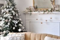Creative rustic christmas fireplace mantel décor ideas 33