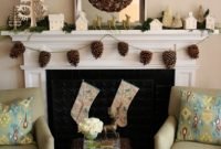 Creative rustic christmas fireplace mantel décor ideas 39