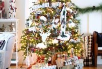 Easy christmas tree decor with lighting ideas 35