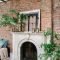 Gorgoeus rustic stone fireplace with christmas décor 30